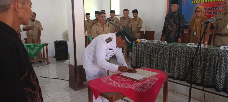 Pelantikan Tiga Perangkat Desa Bedono Kluwung 