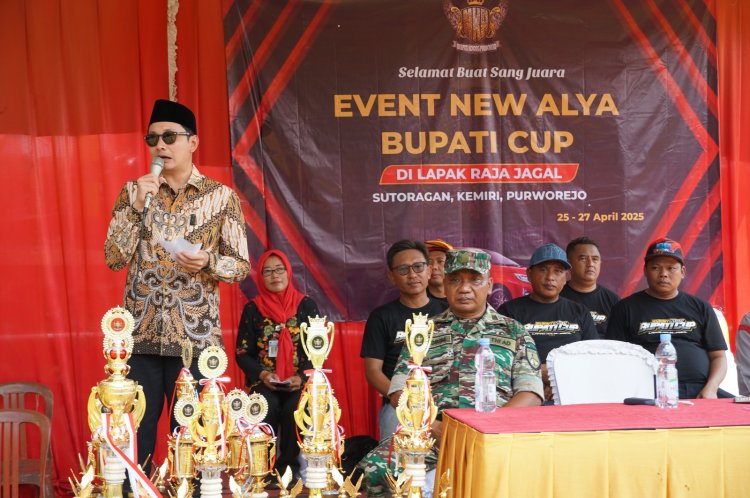 Wabup Buka Lomba Merpati Kolong "Bupati Cup" di Desa Sutoragan