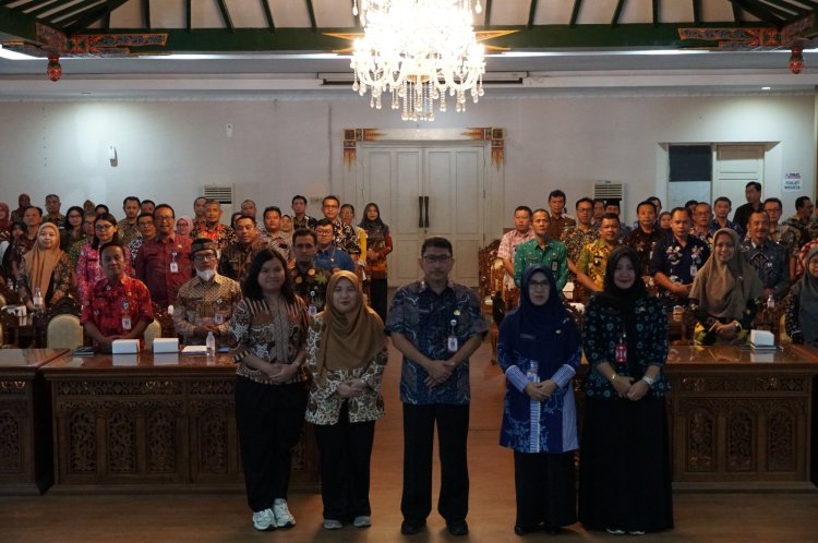 Tingkatkan Kompetensi Pejabat Pengadaan, Pemkab Purworejo Gelar Bimtek E-Katalog V6