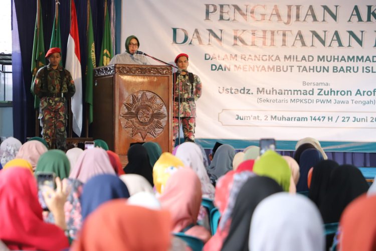 Milad ke-116 Muhammadiyah, Bupati Purworejo Apresiasi Kontribusinya Membangun Purworejo