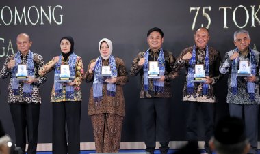 75 Tokoh Pamomong di Jateng Terima Penghargaan Dari Suara Merdeka