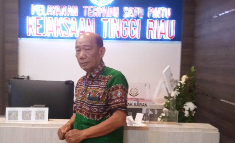 RUGIKAN NEGARA 18 M,LAK RIAU LAPORKAN KASUS KORUPSI DPRD RAIU KE KAJATI TA 2024.