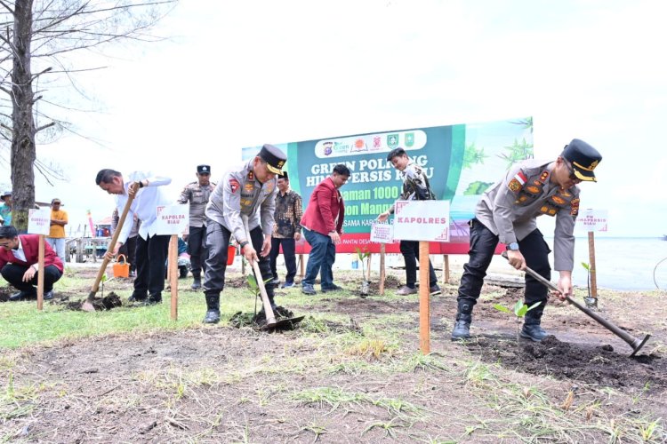 Kapolda Riau Beserta Kapolres Bengkalis serta Himpunan Mahasiswa Persis Tanam Mangrove di Bengkalis*