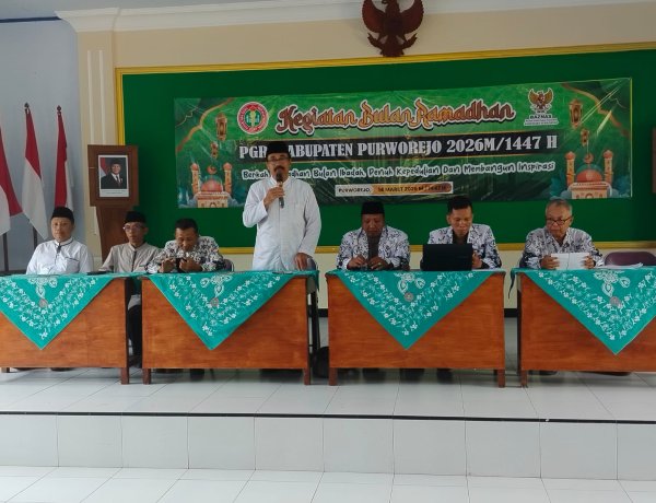 Lampaui Target Provinsi, PGRI Purworejo Hidupkan Semangat Ramadhan Lewat Khataman Al-Qur'an dan Santunan