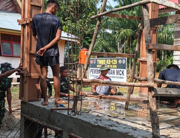 Kades Pangkalan Terap Puji Langkah Cepat Satgas TMMD Ke-129 Hadirkan Sarana MCK Modern bagi Warga   