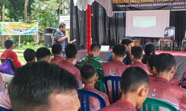 Bentengi Generasi Muda dari Narkoba dan Pelanggaran Hukum, Satgas TMMD ke-129 Kodim 0313/KPR Gelar Penyuluhan di Pangkalan Terap