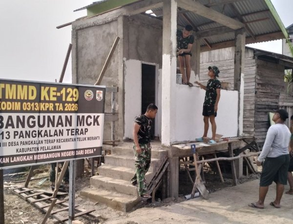Satgas TMMD Ke 129 Kodim 0313 / KPR Hadirkan Fasilitas Sehat Bagi Siswa Dan Warga Dengan Pembangunan MCK SD 013 Pangkalan Terap