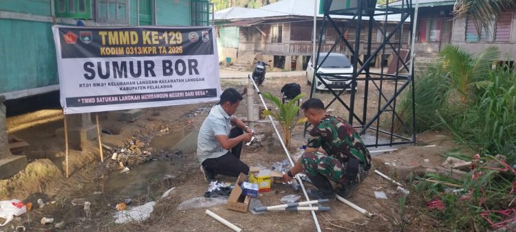 Siap Manfaatkan Air Bersih, Pembangunan Sumur Bor TMMD ke-129 Kodim 0313/KPR di Musholla Alfaizin Rampung 100 Persen