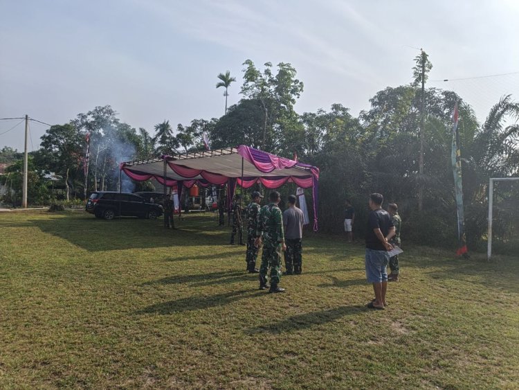 Jelang Penutupan TMMD ke-129 Kodim 0313/KPR, Satgas Gelar Persiapan Upacara di Lapangan Kantor Desa Pangkalan Terap
